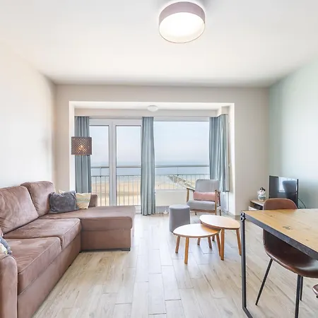 דירה Modern With Frontal Sea-view
